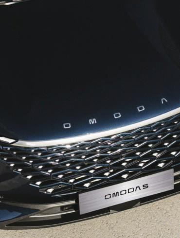 Omoda 5 - front pojazdu